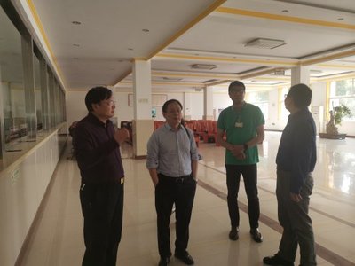 濟南大學(xué)專家組對泰山區(qū)旅游業(yè)發(fā)展進(jìn)行現(xiàn)場指導(dǎo)